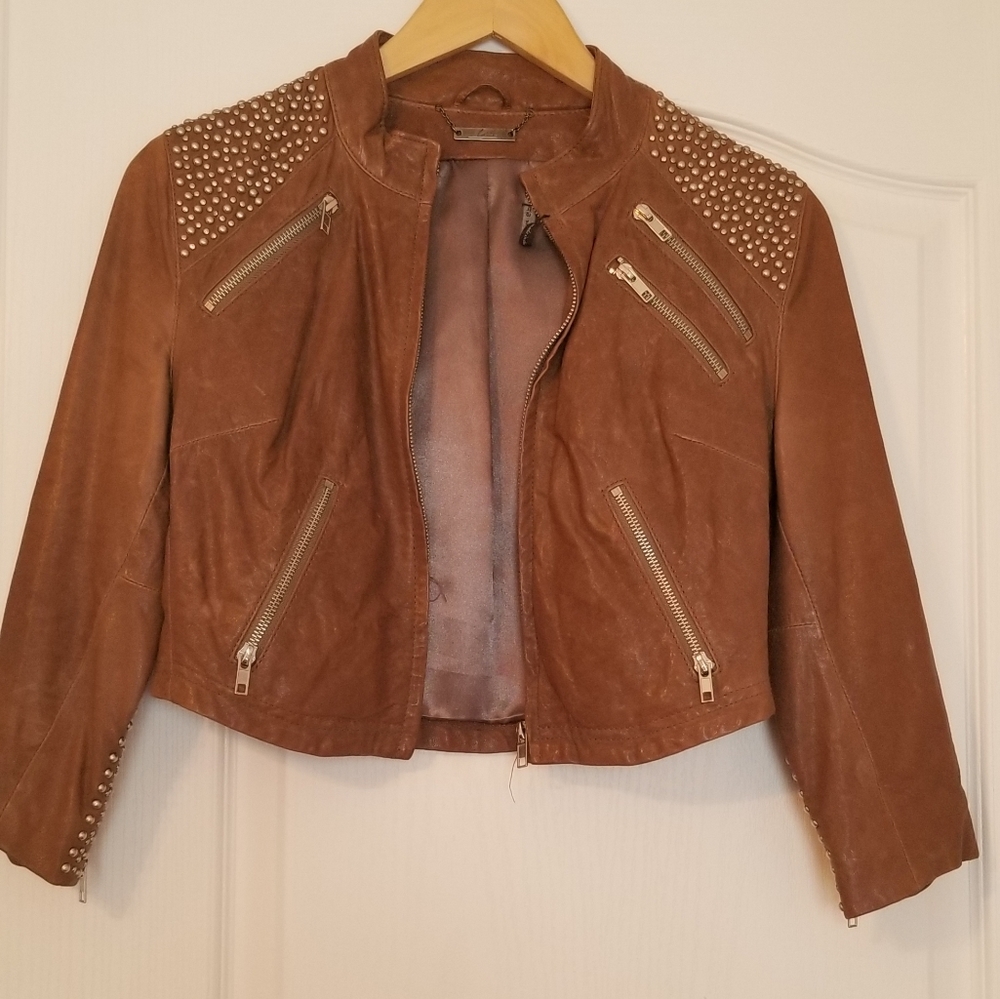 Cropped lamb leather jacket